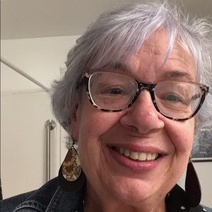 Meet your Posher, Deborah